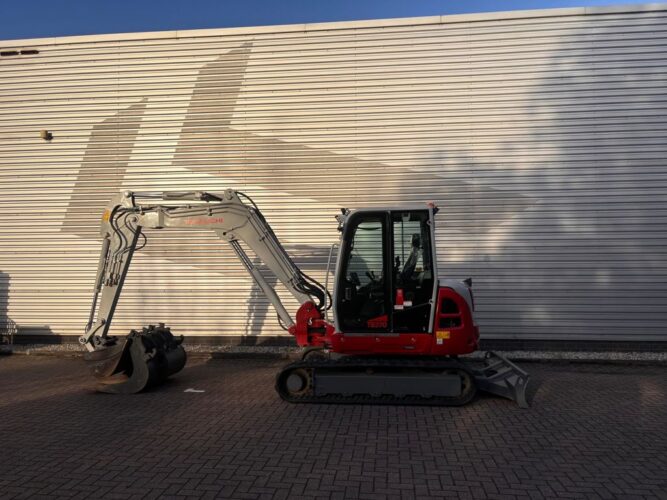 Takeuchi TB370